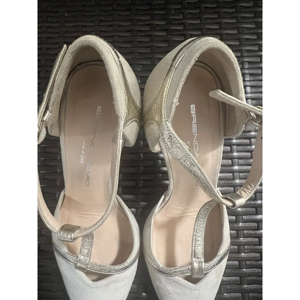 Brenda Zaro Spain Suede Tan & Gold T-Strap Pointed Toe Pumps Heels 37  6.5 Shoe